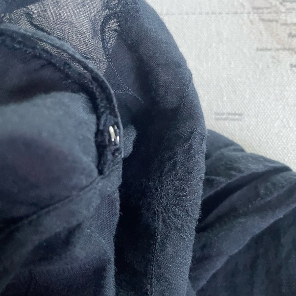 April Cornell Black Sleeveless Top Butyon Back Embroidered Size Large - Picture 7 of 8